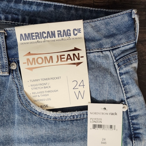 American Rag Distressed Curvy Mom Jeans Plus Size - Picture 5 of 6